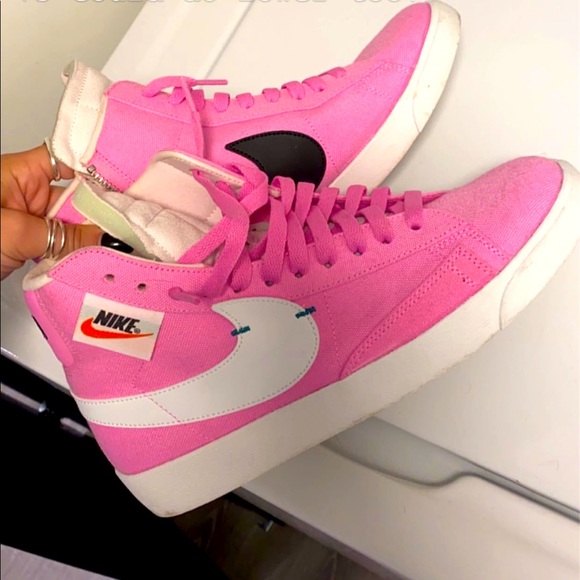 nike blazer rebel pink